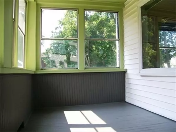 Westfield, MA 01085,3 Collins Street,