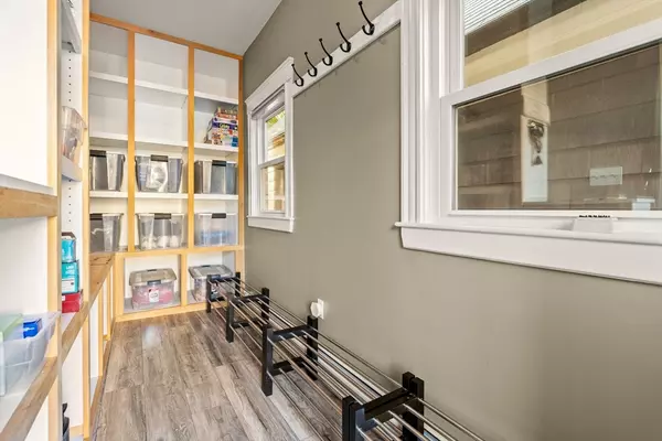 Quincy, MA 02170,101 Beach St #2