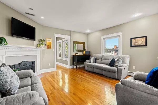 Quincy, MA 02170,101 Beach St #2