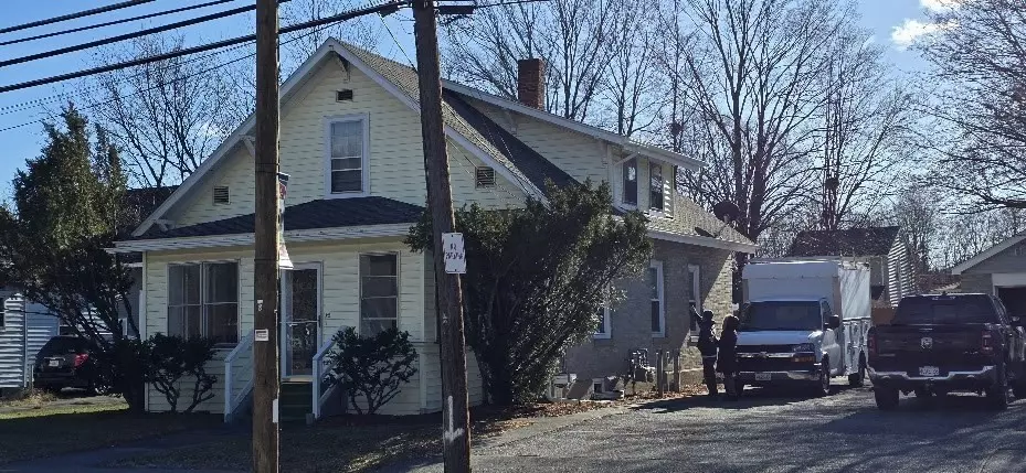 25 Front St, Shirley, MA 01464