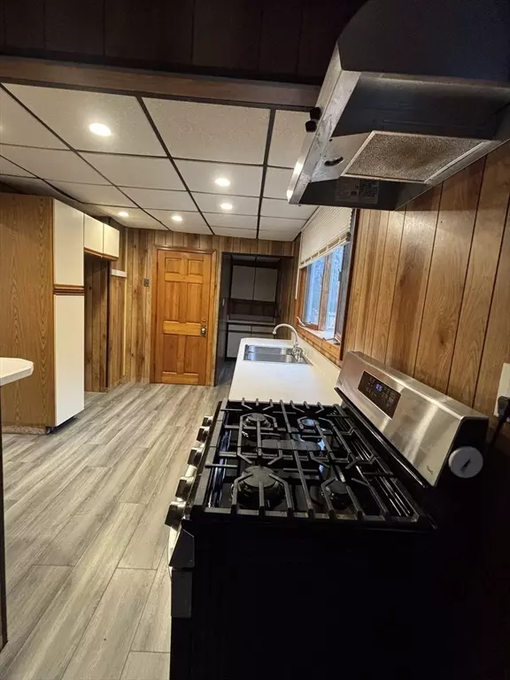 Rockland, MA 02370,96 Summit St Unit 1 #1