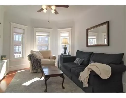 Medford, MA 02155,25 Saint Clements Street #1