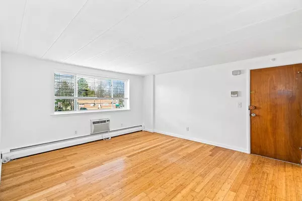 Randolph, MA 02368,20 Nelson Drive #3A