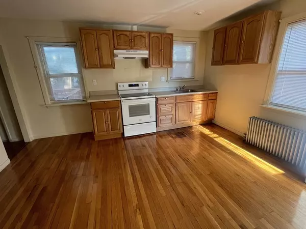 Brockton, MA 02301,79 N Warren Ave