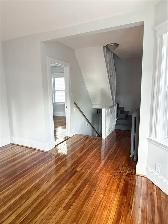 Boston, MA 02131,122 Florence St #2