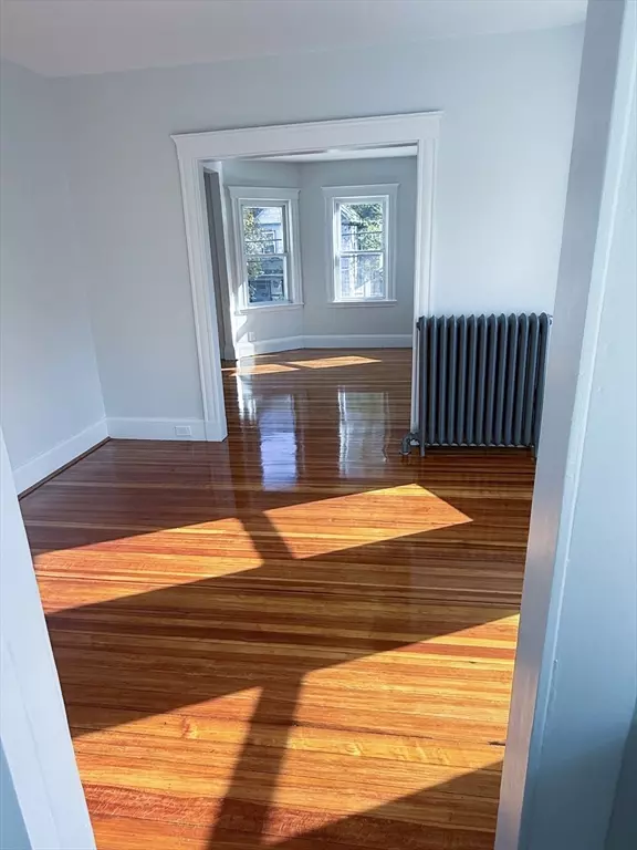 Boston, MA 02131,122 Florence St #2