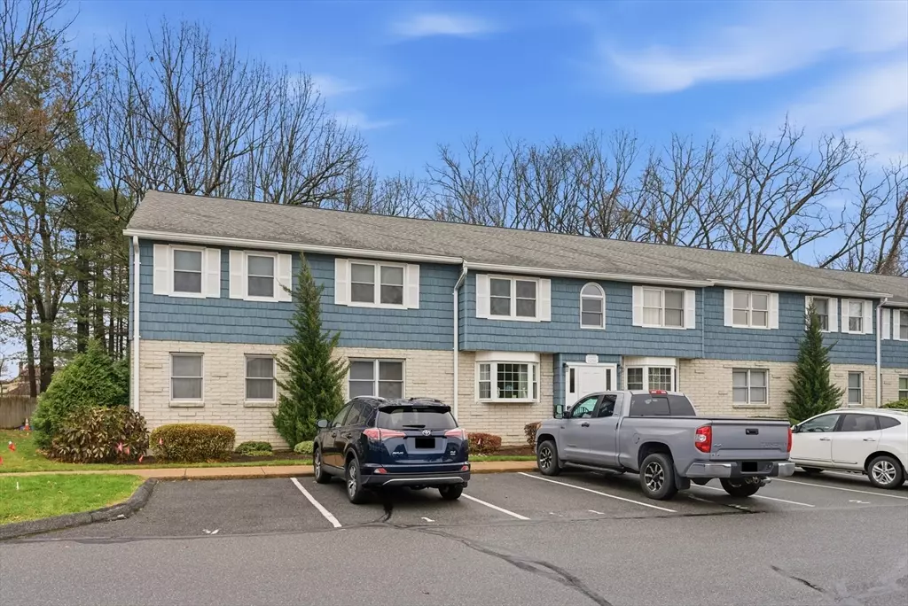 Chicopee, MA 01020,200 Lambert Terrace #2