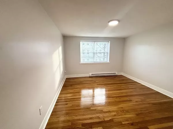 Malden, MA 02148,40 Rockland Ave #16