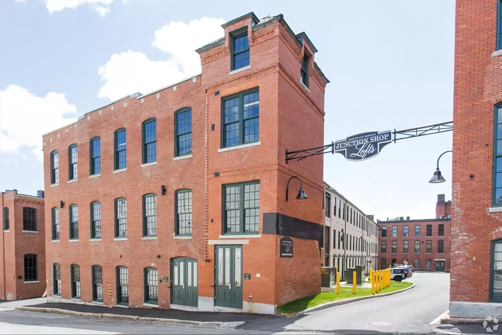 Worcester, MA 01608,64 Beacon  Street #C-111