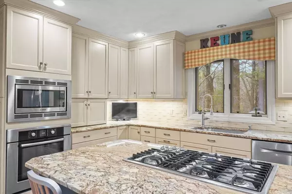 Boxford, MA 01921,20 Barnside Road