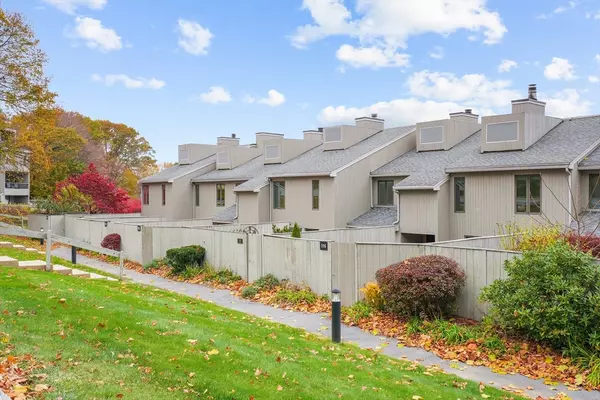 115 Mill Pond #115, North Andover, MA 01845