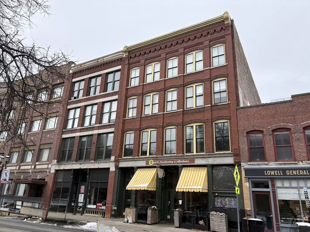 Lowell, MA 01852,61 Market Street #3C