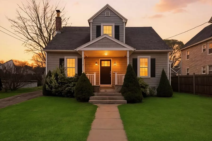 78 Calumet Rd, Holyoke, MA 01040