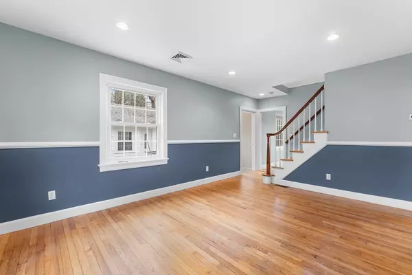 Uxbridge, MA 01569,127 Old Millville Rd