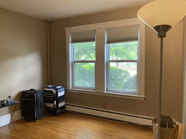 Boston, MA 02135,1734 Commonwealth Ave #4