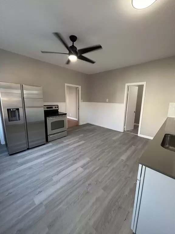 Holyoke, MA 01040,246 E Dwight St #1