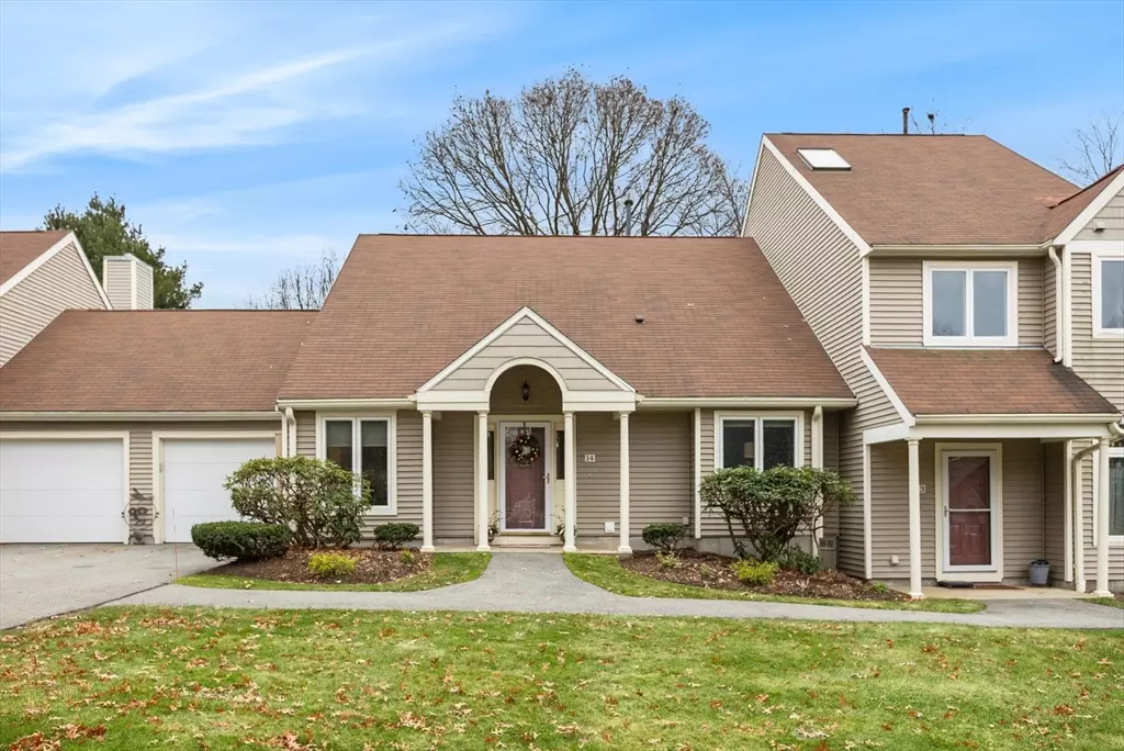 Woburn, MA 01801,14 Saw Mill Brook Way #14