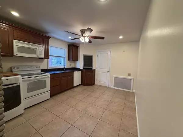 Somerville, MA 02144,46 Walker Street #2