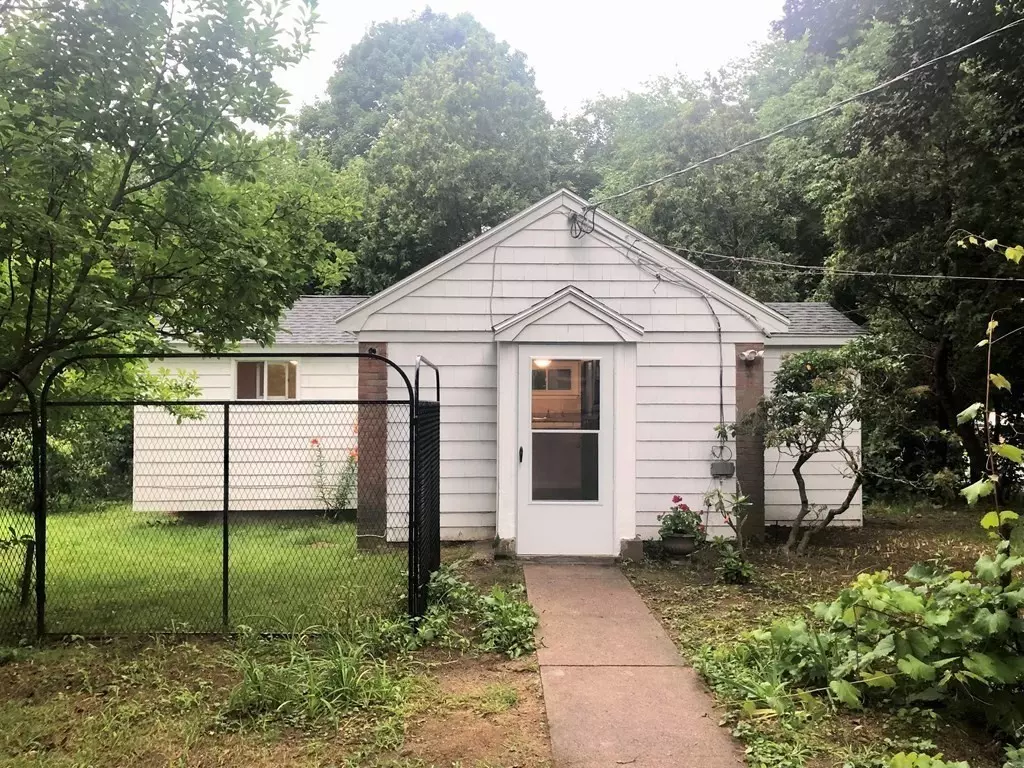 North Reading, MA 01864,14 Rodgers Cir #REAR