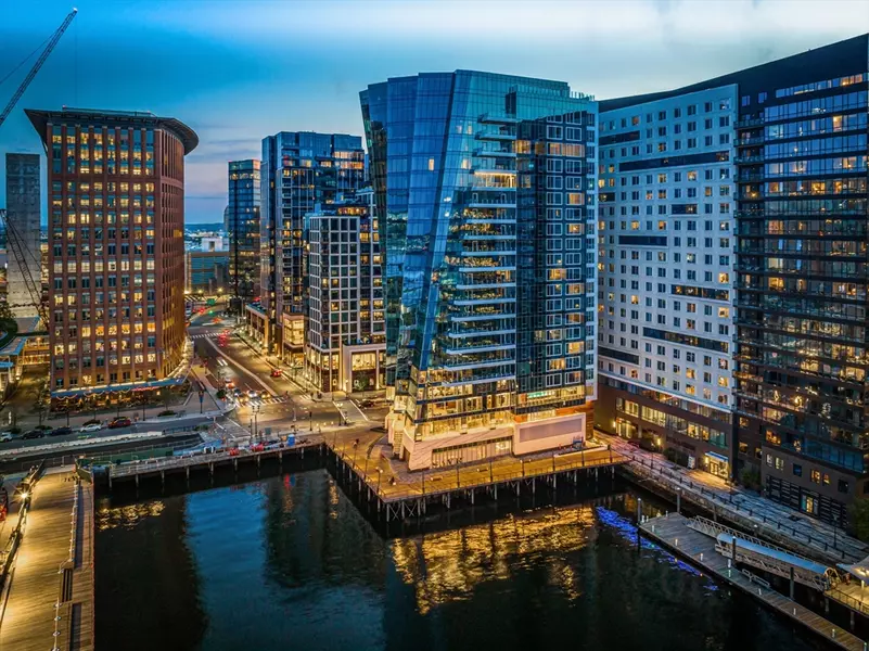 150 Seaport Blvd #17C, Boston, MA 02210