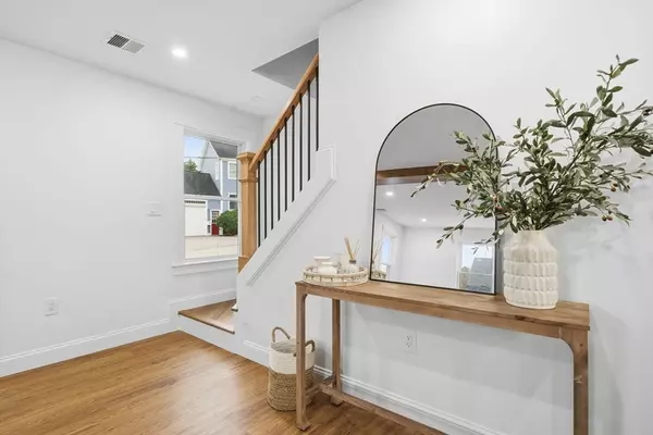 Maynard, MA 01754,17 Prospect St