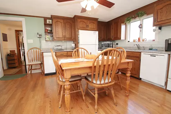 Saugus, MA 01906,431 Central St.