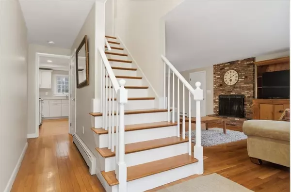 Scituate, MA 02066,27 Ann Vinal Rd