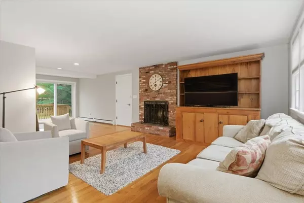 Scituate, MA 02066,27 Ann Vinal Rd