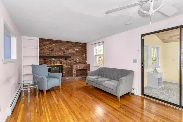 Franklin, MA 02038,955 Summer Street