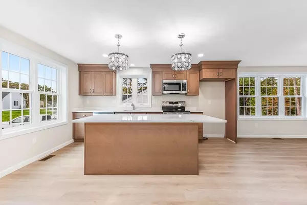 Plymouth, MA 02360,42 Bumble Bee Dr.