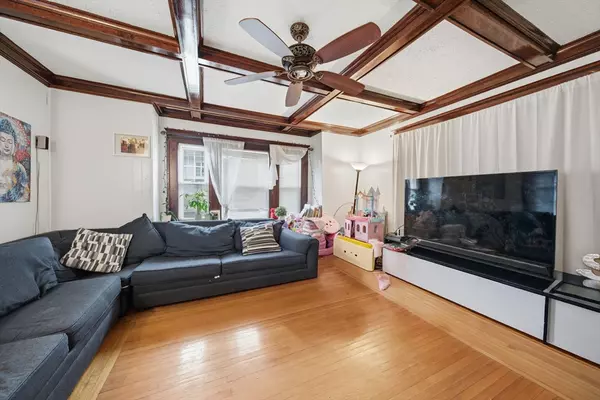 Methuen, MA 01844,37 Albion St