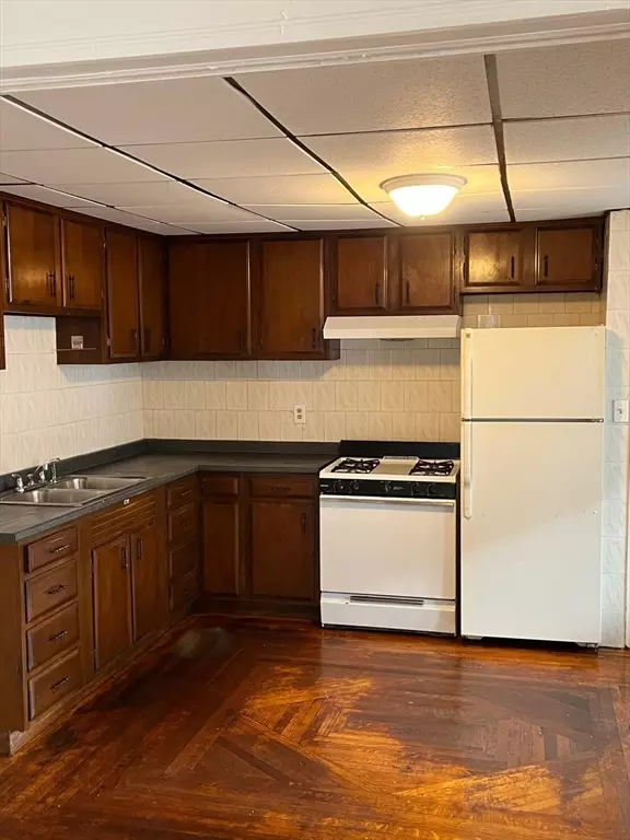 Fall River, MA 02720,240 Third Street #2W