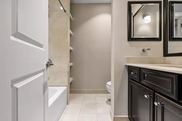 Boston, MA 02116,410 Boylston Street #03