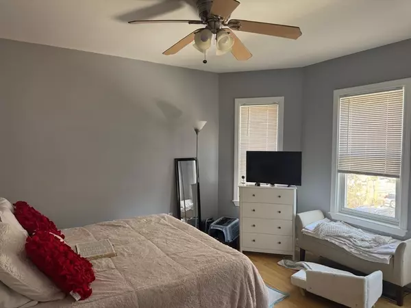 Everett, MA 02149,23-R Thorndike St #2