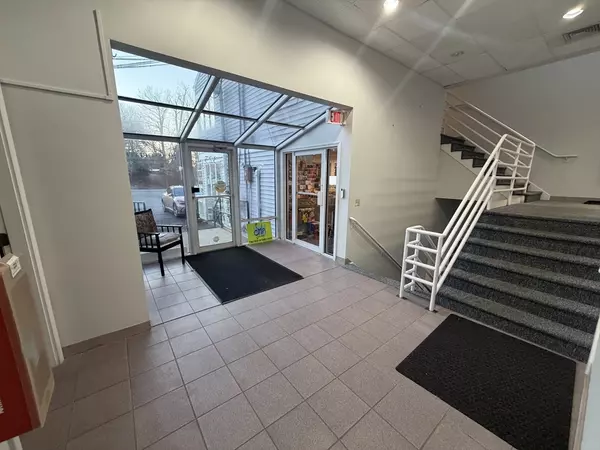 North Reading, MA 01864,325 Main St #301E