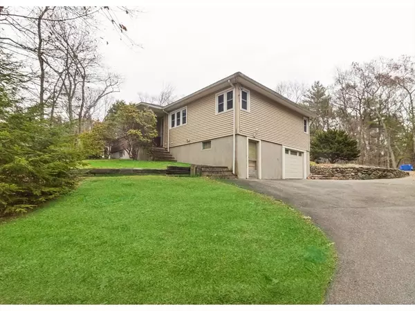 32 Rathbun Rd #32, Natick, MA 01760