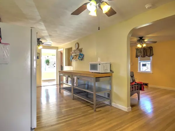 Rockland, MA 02370,38 Levin Road