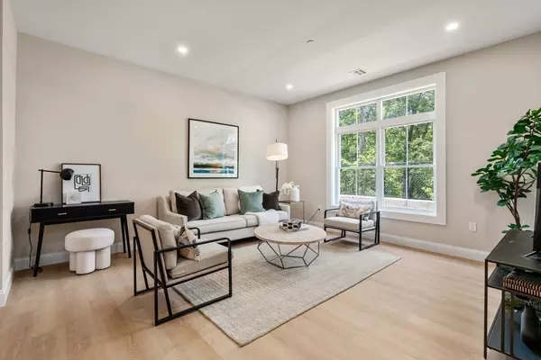 Wilmington, MA 01887,7 Cross St #U205