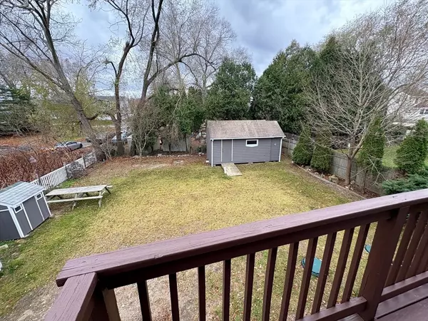 Fall River, MA 02721,951 Dickinson St