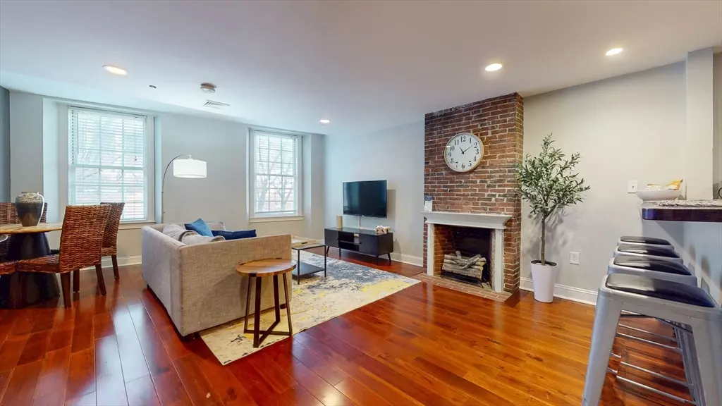 Boston, MA 02108,15-2 Union St #Furnished