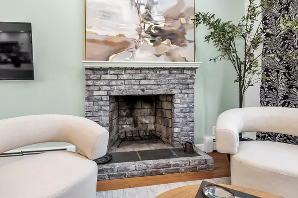 Salem, MA 01970,36 Summit St