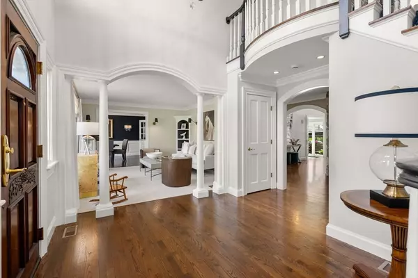 Southborough, MA 01772,8 Rock Spring Ln