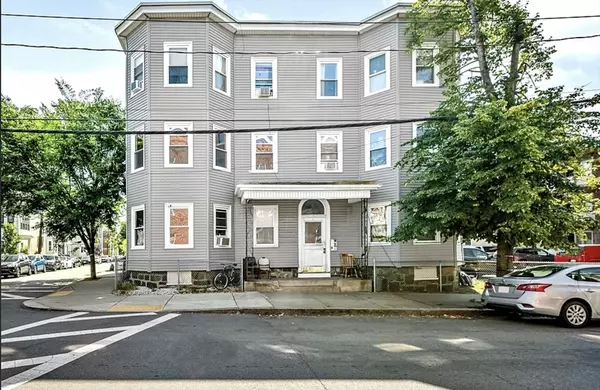 61 Shurtleff St #4, Chelsea, MA 02150