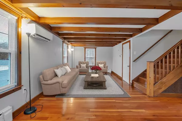 Southbridge, MA 01550,94 Newell Ave