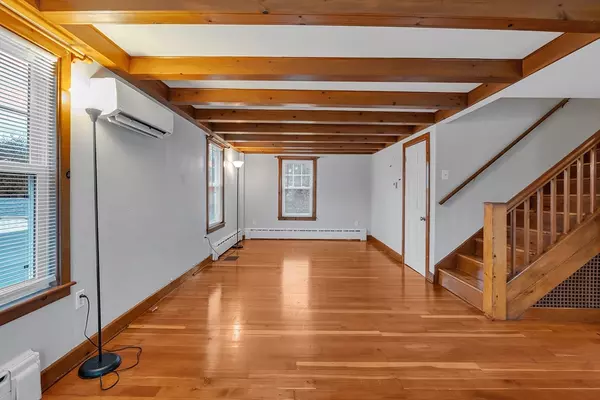 Southbridge, MA 01550,94 Newell Ave