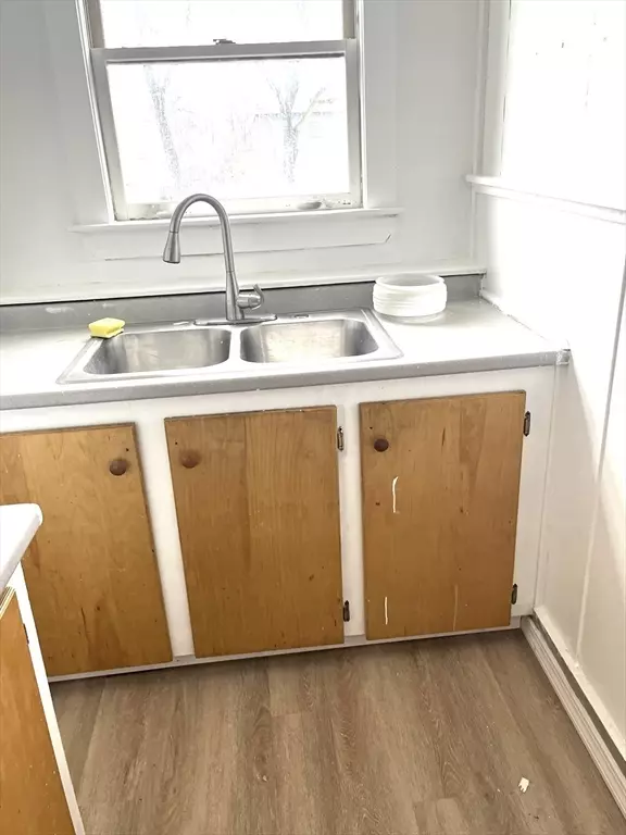 Attleboro, MA 02703,92 Emory St #1