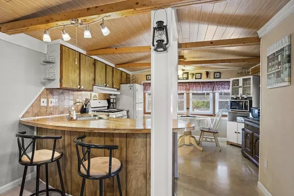 Webster, MA 01570,17 Irene Ave #17