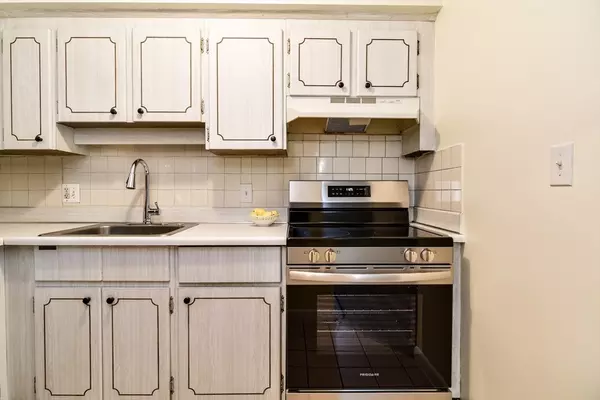 Framingham, MA 01701,915 Edgell Rd #85