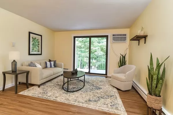 Framingham, MA 01701,915 Edgell Rd #85