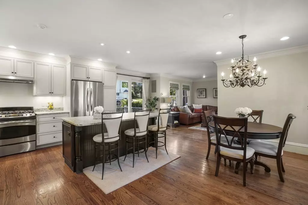 Newton, MA 02464,28 Pennsylvania Ave #B